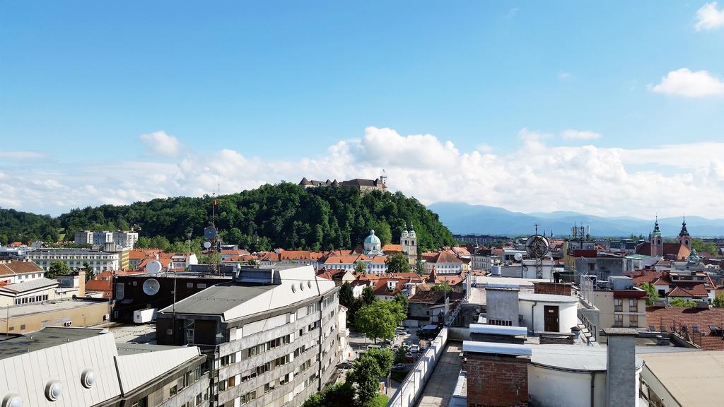Charming Terrace Apartments Ana And Maria Tour As Ljubljana Eksteriør billede