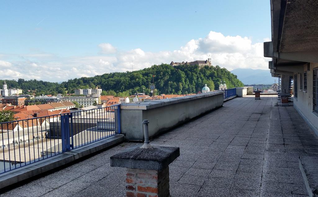 Charming Terrace Apartments Ana And Maria Tour As Ljubljana Eksteriør billede